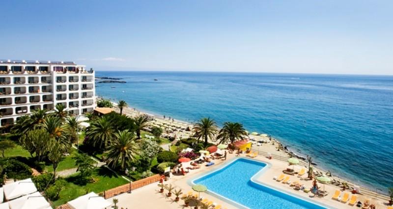 Szicília Giardini Naxos utazás Hotel RG Naxos (ex. Hilton)