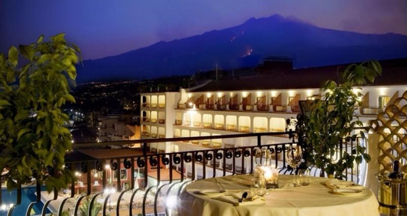 Szicília Giardini Naxos utazás Hotel RG Naxos (ex. Hilton)