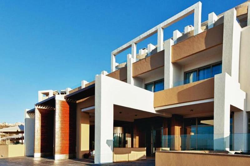 Málta Mellieha utazás Hotel Seabank Resort & Spa