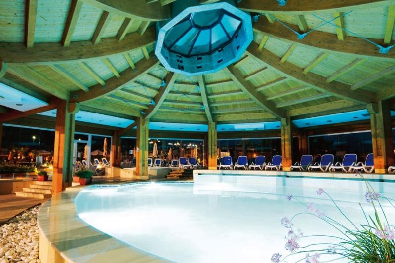 Málta Mellieha utazás Hotel Seabank Resort & Spa