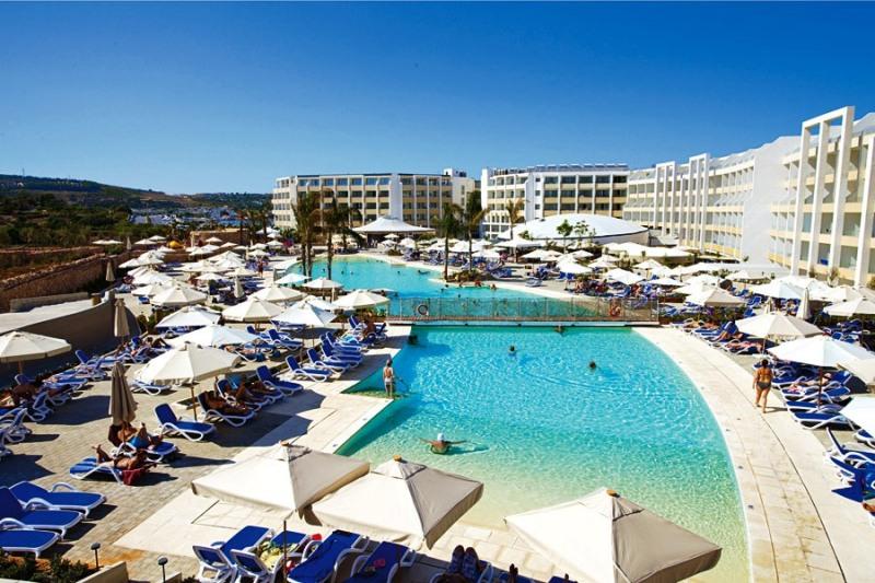Málta Mellieha utazás Hotel Seabank Resort & Spa