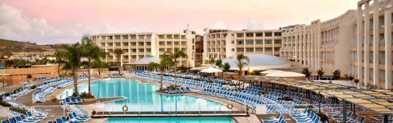 Málta Mellieha utazás Hotel Seabank Resort & Spa
