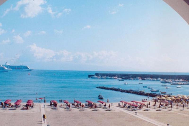 Szicília Giardini Naxos utazás Hotel Sporting Baia