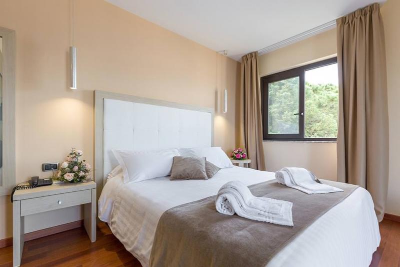 Szicília Taormina utazás Hotel Villa Esperia