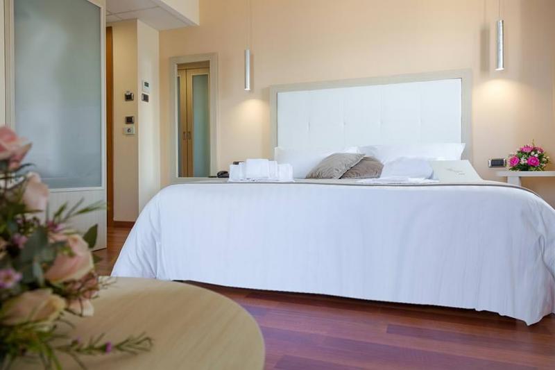 Szicília Taormina utazás Hotel Villa Esperia