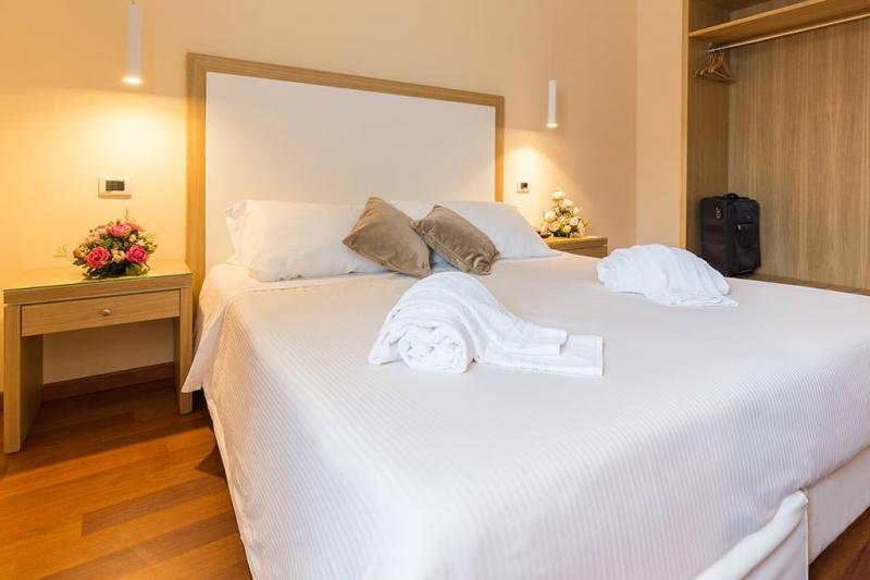 Szicília Taormina utazás Hotel Villa Esperia