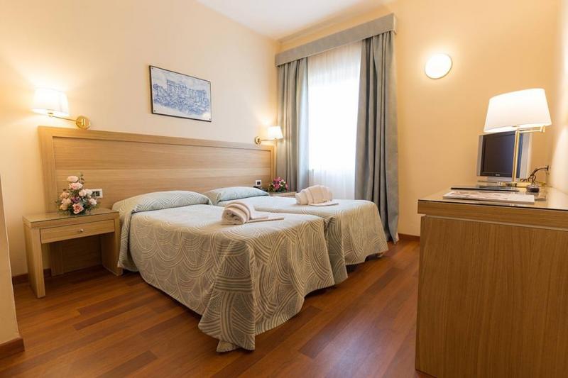 Szicília Taormina utazás Hotel Villa Esperia