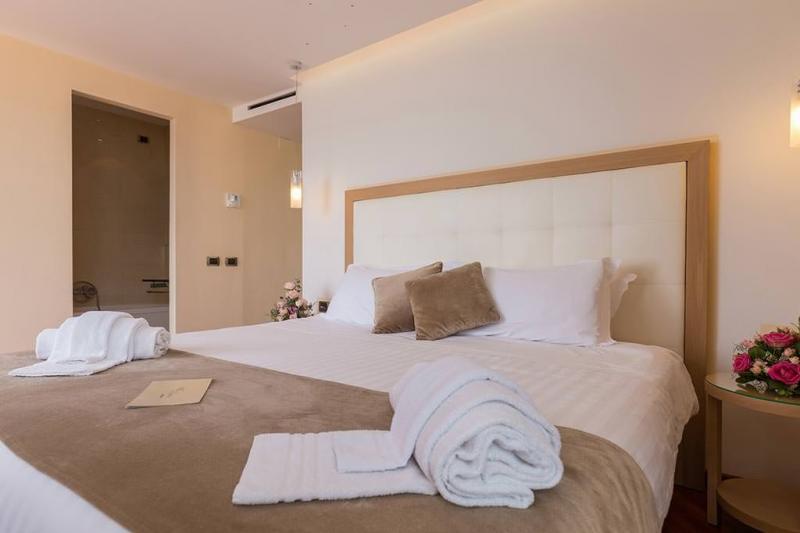 Szicília Taormina utazás Hotel Villa Esperia