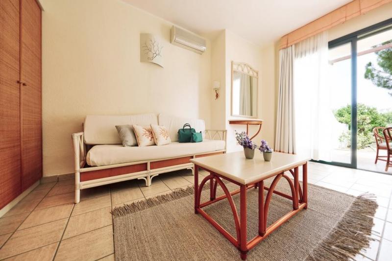 Szardínia Villasimius utazás Hotel VOI Tanka Resort