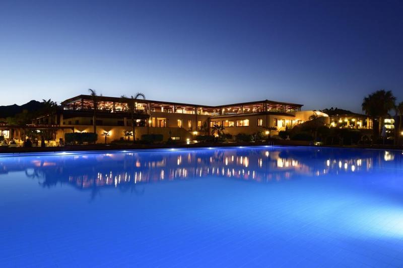 Szardínia Villasimius utazás Hotel VOI Tanka Resort