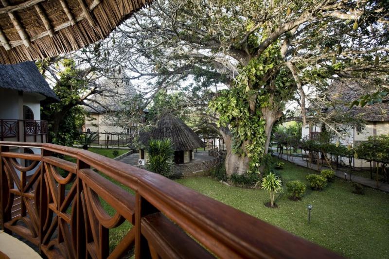 Karibu 5 napos szafari + 6 napos óceánparti pihenés Diani Beach-en