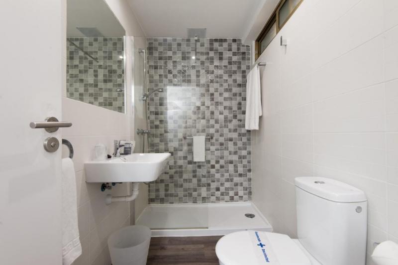 Tenerife Playa de las Americas utazás Kn Columbus Aparthotel