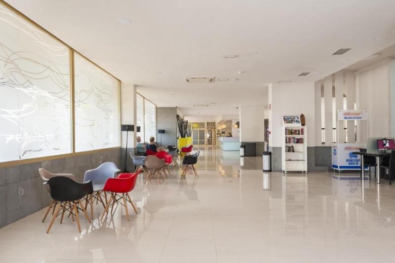 Tenerife Playa de las Americas utazás Kn Columbus Aparthotel