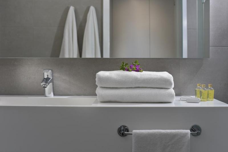 Dél-Ciprus Ayia Napa utazás Nissi Beach Resort