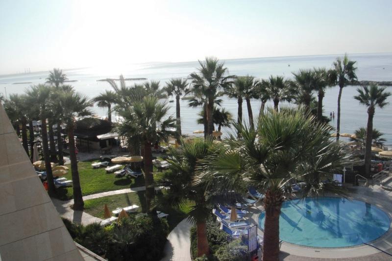 Dél-Ciprus Larnaca utazás Palm Beach Hotel & Bungalows