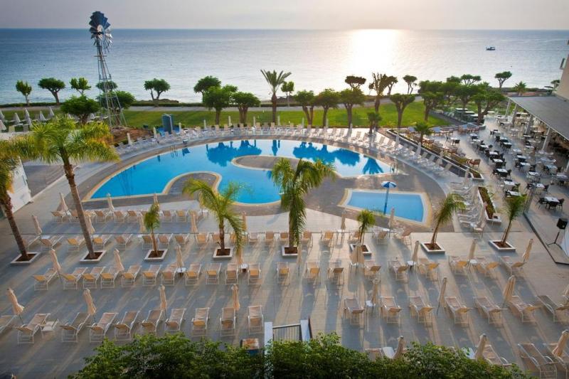 Dél-Ciprus Protaras utazás Pernera Beach Hotel
