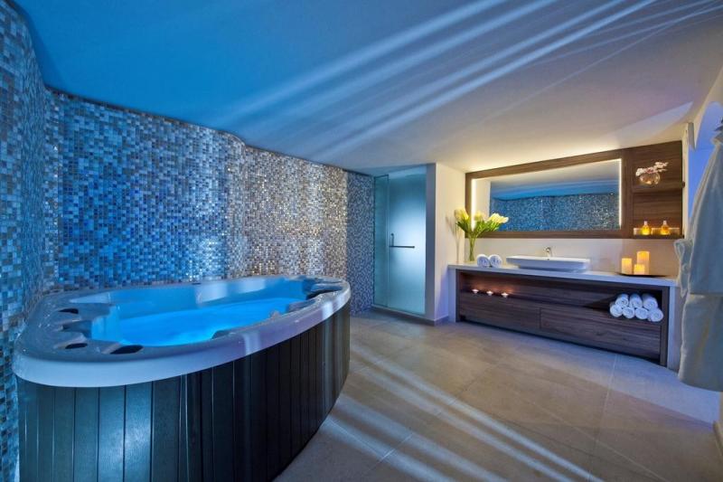 Dél-Ciprus Protaras utazás Pernera Beach Hotel