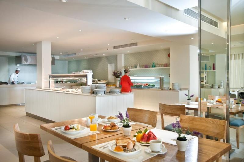 Dél-Ciprus Protaras utazás Pernera Beach Hotel