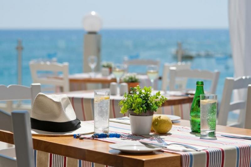 Dél-Ciprus Protaras utazás Pernera Beach Hotel