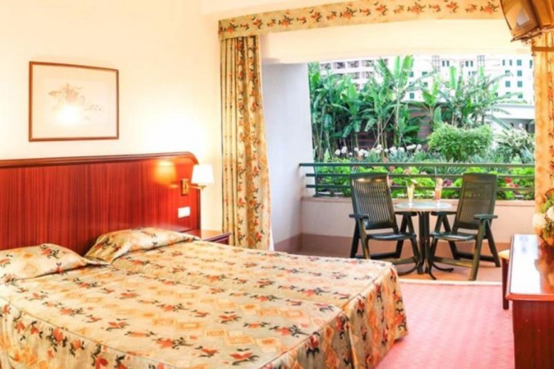 2 éj Lisszabonban 3-4* Hotelben, 5 éj Madeirán 4* Hotelben