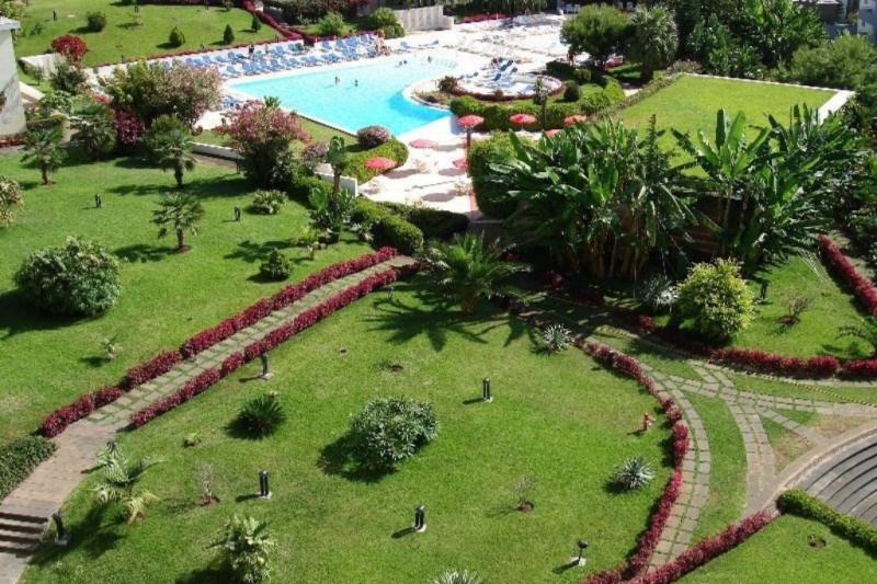 2 éj Lisszabonban 3-4* Hotelben, 5 éj Madeirán 4* Hotelben