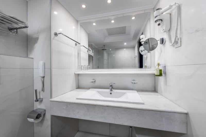 Rodosz Faliraki utazás Apollo Beach Hotel