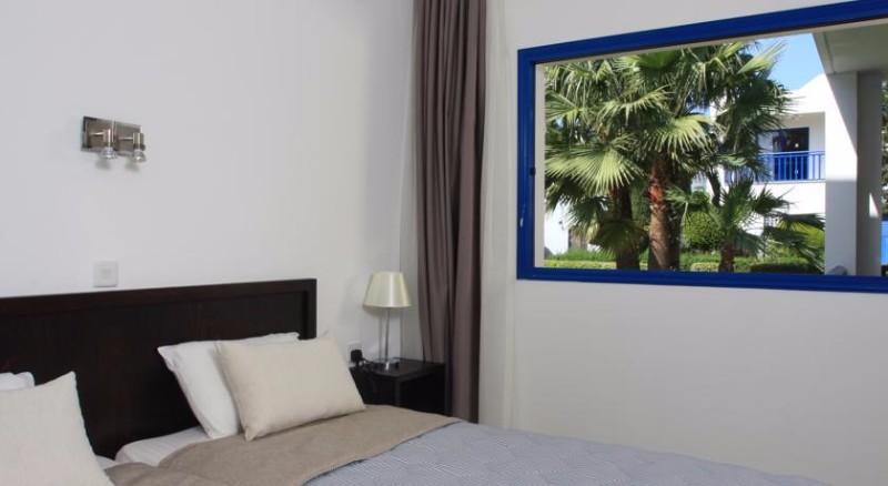 Dél-Ciprus Ayia Napa utazás Callisto Holiday Village Apartmanok
