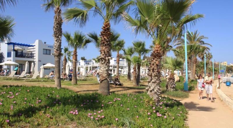Dél-Ciprus Ayia Napa utazás Callisto Holiday Village Apartmanok