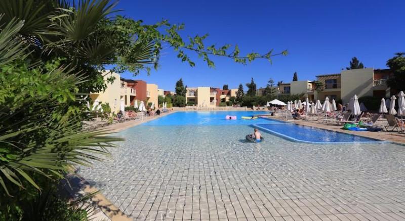 Dél-Ciprus Ayia Napa utazás Electra Holiday Village Apartmanok