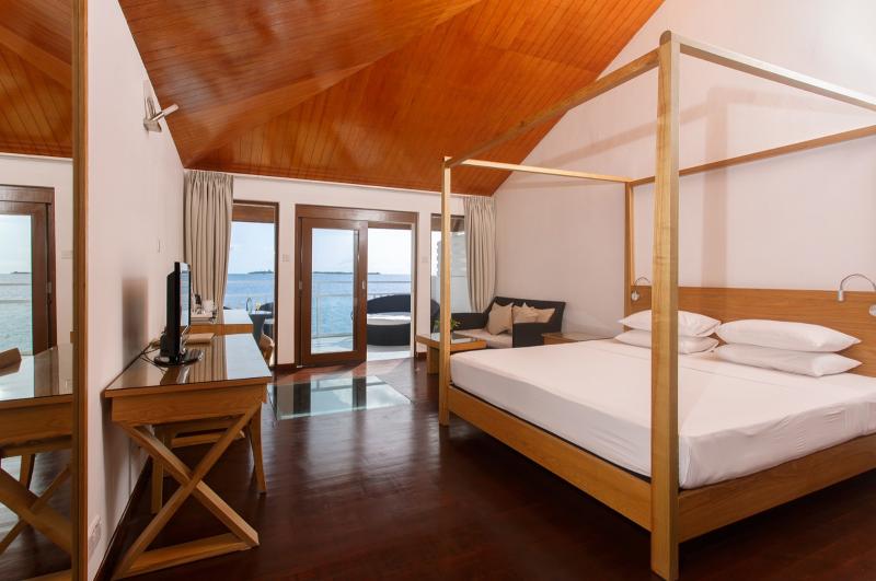 Maldív-szigetek utazás Embudu Village Hotel