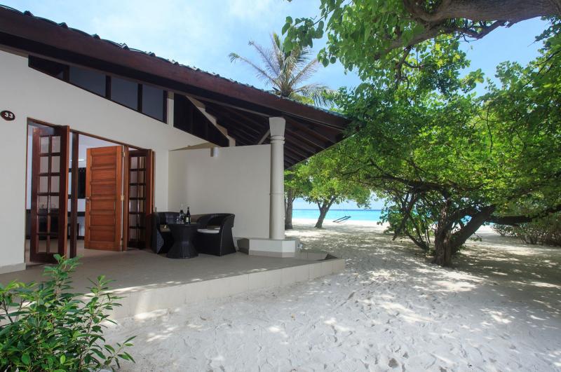 Maldív-szigetek utazás Embudu Village Hotel