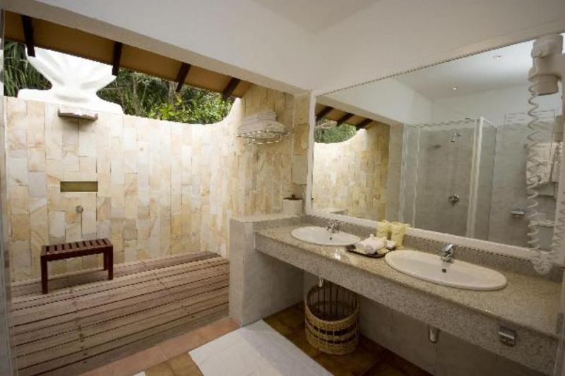 Maldív-szigetek utazás Hotel Adaaran Select Meedhupparu