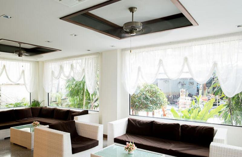 Pattaya utazás Hotel Bay Breeze