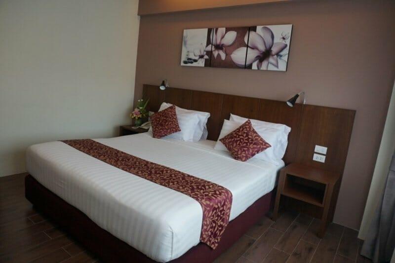 Pattaya utazás Hotel Bay Breeze