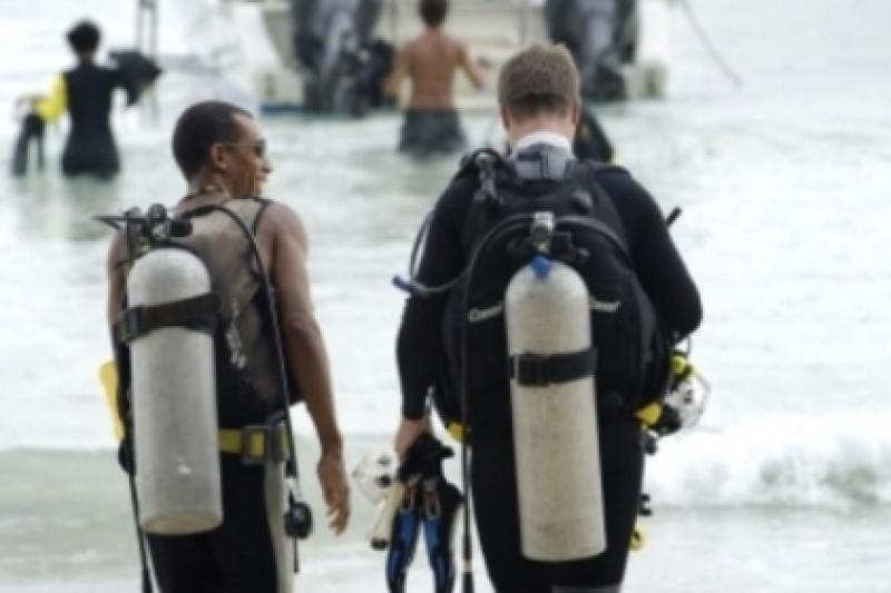 Seychelle-szigetek utazás Hotel Beryaja Beau Vallon Bay Resort & Casino