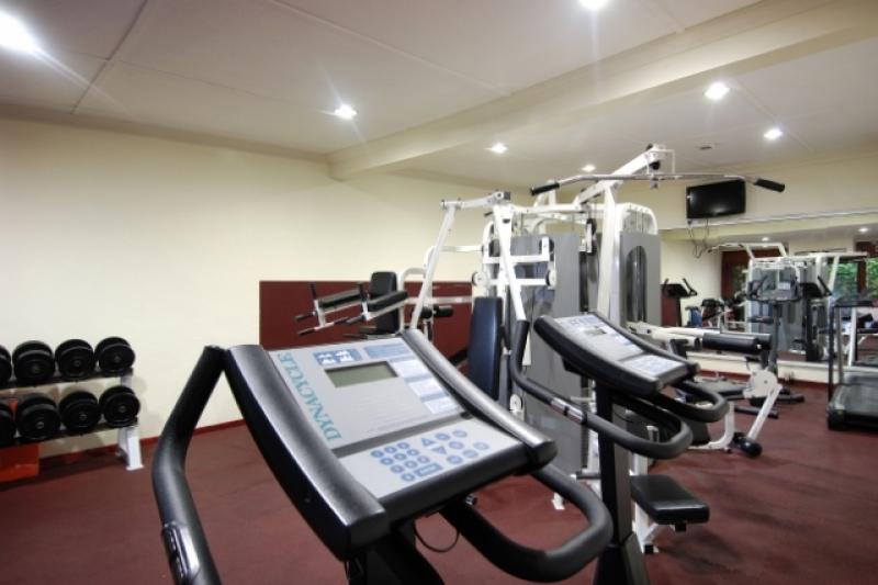 Seychelle-szigetek utazás Hotel Beryaja Beau Vallon Bay Resort & Casino