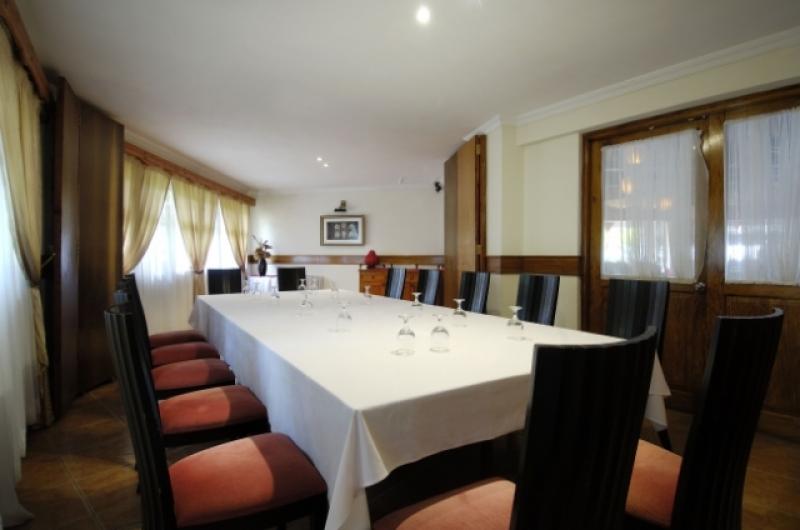 Seychelle-szigetek utazás Hotel Beryaja Beau Vallon Bay Resort & Casino