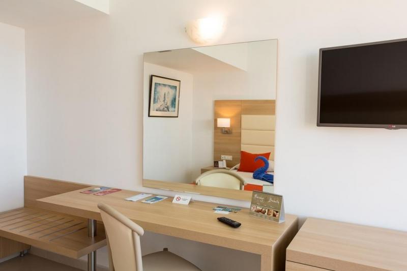 Rodosz Ialyssos utazás Hotel Blue Horizon