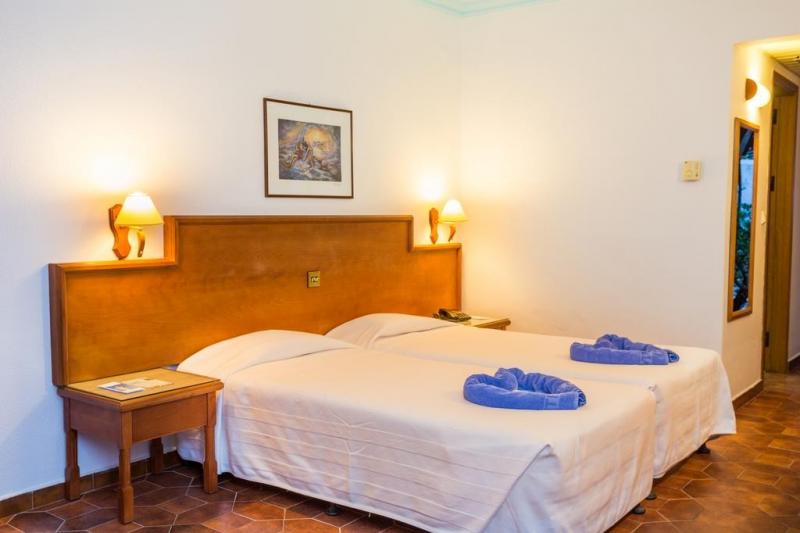 Rodosz Ialyssos utazás Hotel Blue Horizon