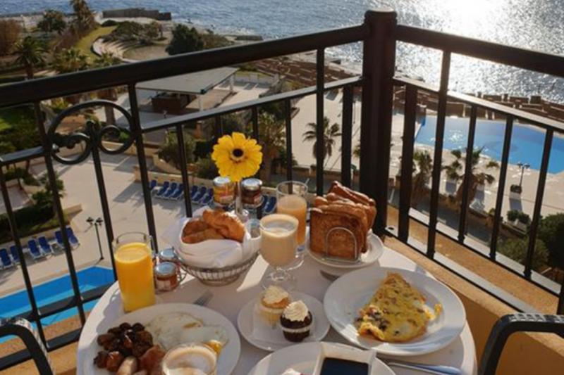 Málta St. George's Bay utazás Hotel Corinthia St. George's Bay