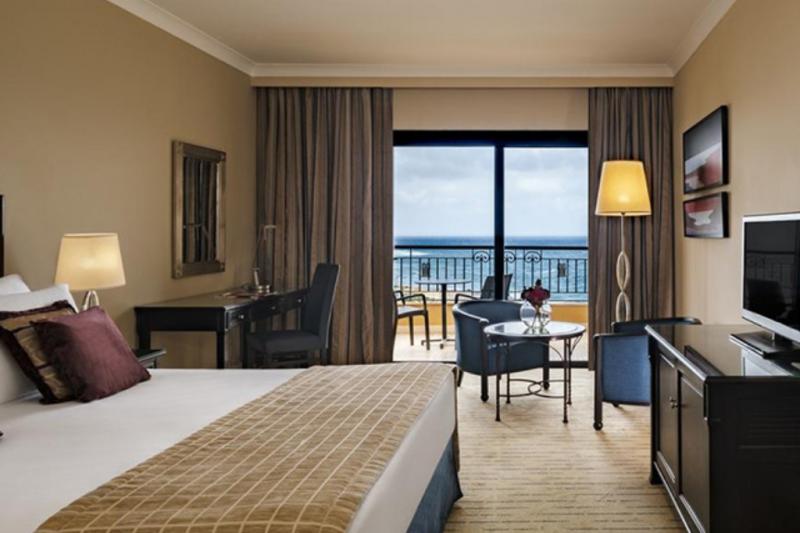 Málta St. George's Bay utazás Hotel Corinthia St. George's Bay