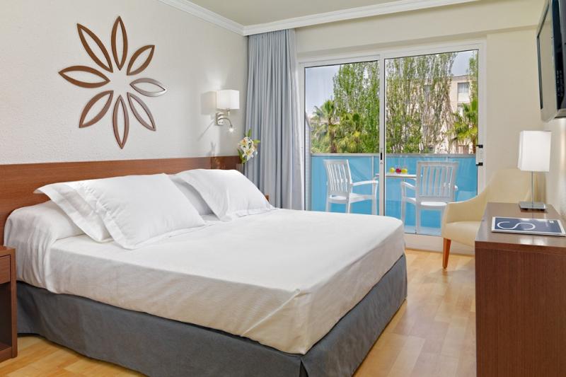 Costa Dorada Salou utazás Hotel H10 Delfin