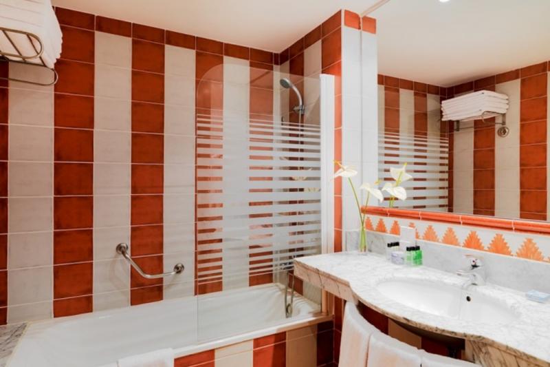 Costa Dorada Salou utazás H10 Salauris Palace