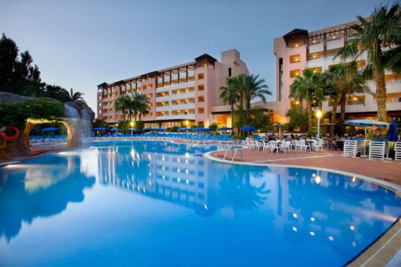 Costa Dorada Salou utazás H10 Salauris Palace