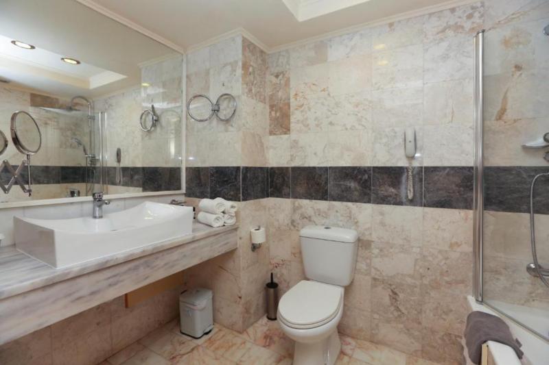 Rodosz Kalithea utazás Hotel Kresten Palace