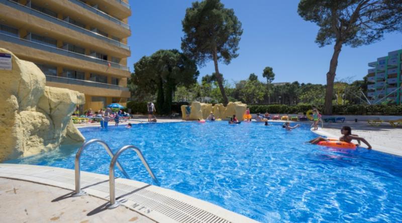 Costa Dorada Salou utazás Hotel Medplaya Calypso