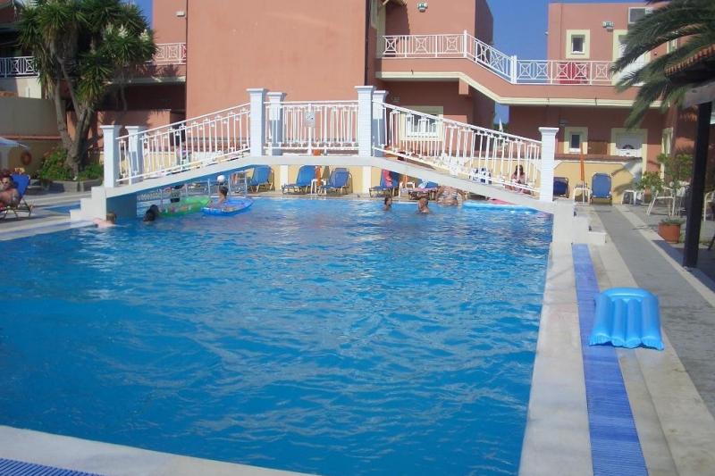 Korfu Sidari utazás Hotel Olga