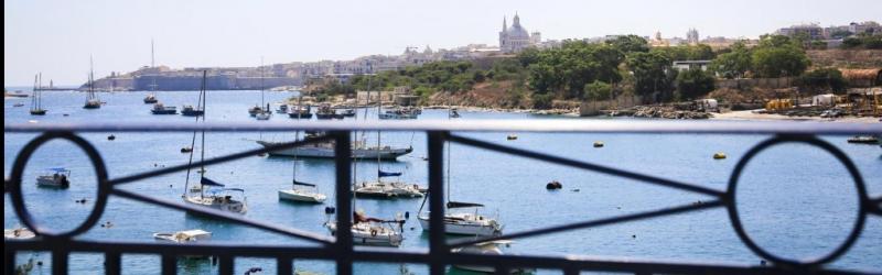 Málta Sliema utazás Hotel Waterfront