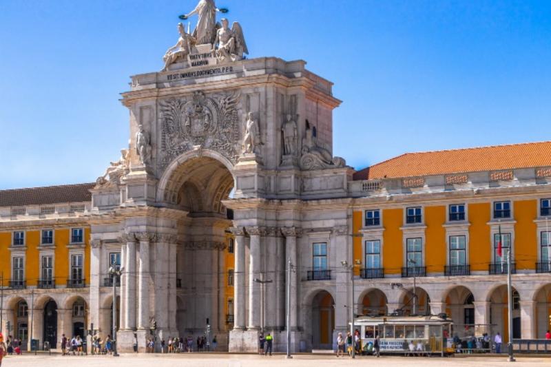 Portugáliai Kombinált utazás: 2 éj Lisszabonban 5 éj Madeirán