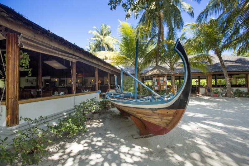 Maldív-szigetek utazás Reethi Beach Resort Hotel